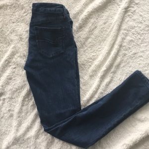 Limited jeans